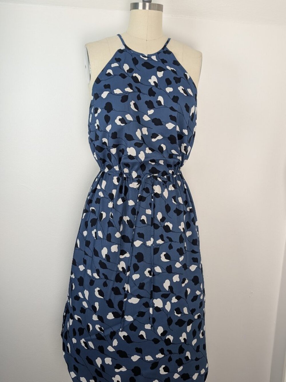 Casual Mini Dress by LOFT Slate Grey Floral Print Racerback Elastic Waist M